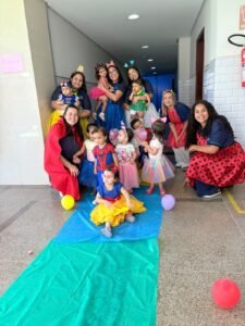 Berçário e Maternal Baby participaram de um lindo desfile à fantasia.